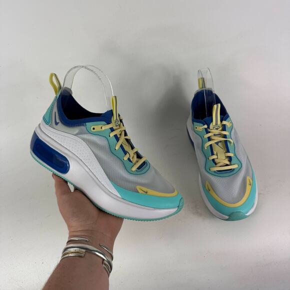 Nike Air Max Dia SE Sneakers Women's 7 White Low Top Running Athletic Shoes - Picture 1 of 10